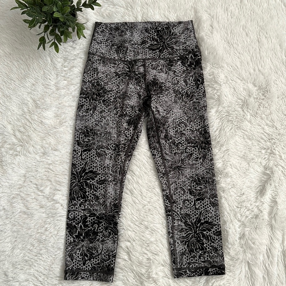 Lululemon Wunder Under High Rise Crop Leggings